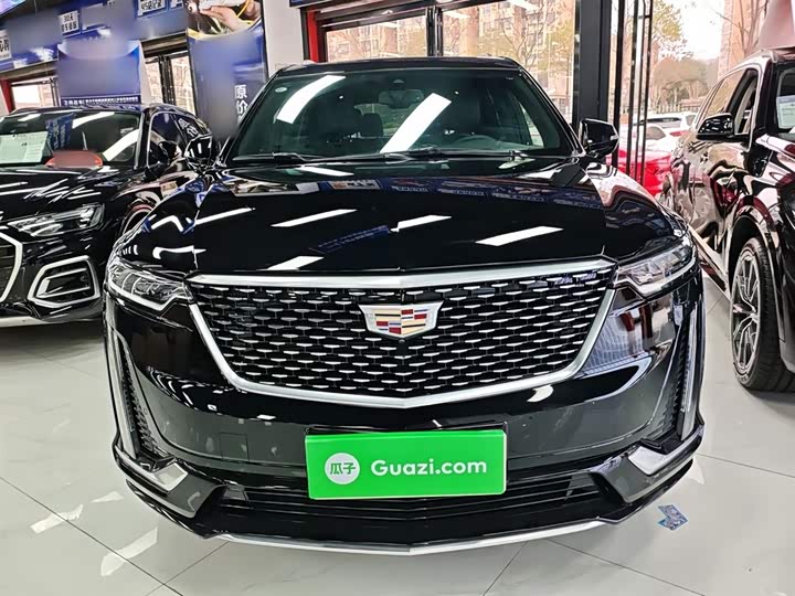 Фото 3 - Cadillac XT6