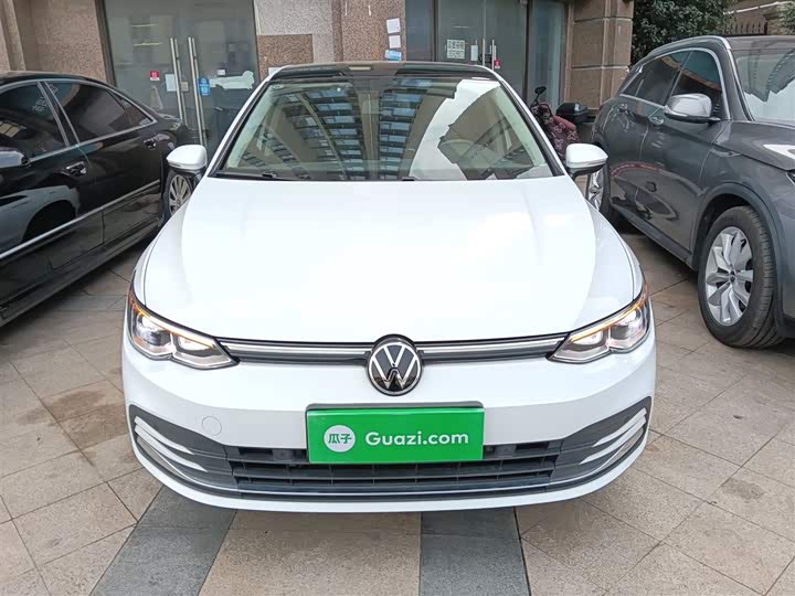 Фото 3 - Volkswagen Golf