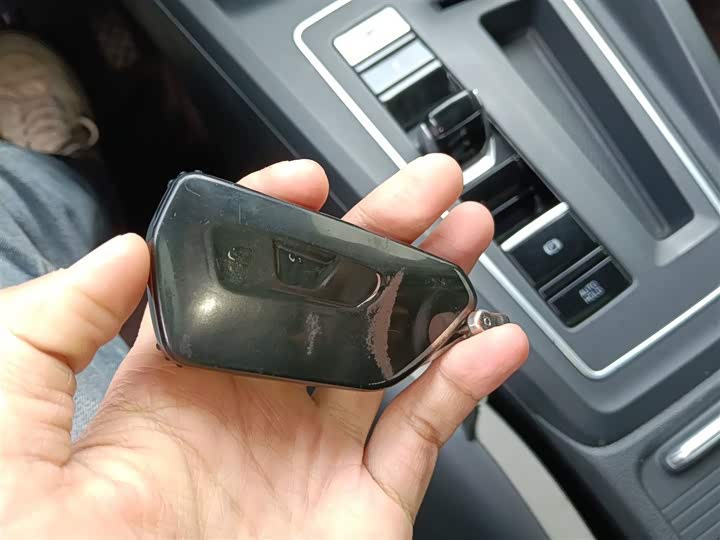 Фото 9 - Volkswagen Golf