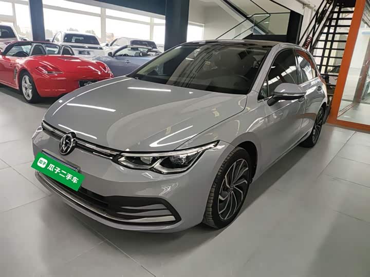 Фото 2 - Volkswagen Golf