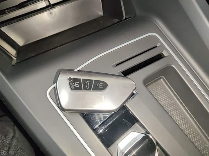 Фото 9 - Volkswagen Golf