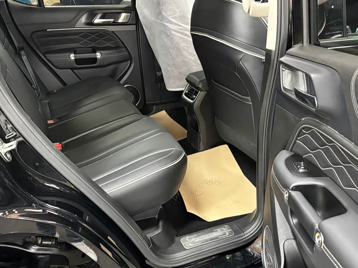 Фото 4 - Tank 300