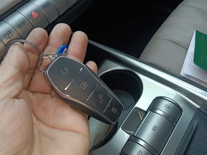 Фото 9 - BYD Dolphin