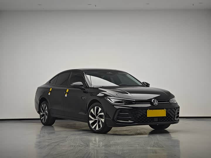 Фото 3 - Volkswagen Passat