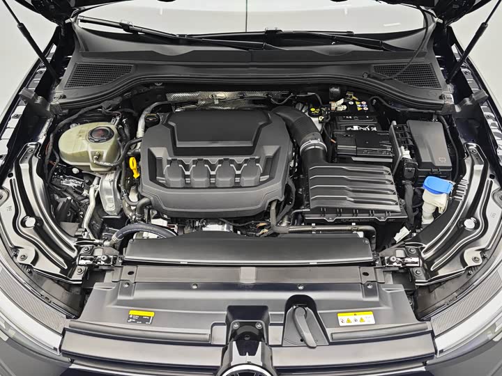 Фото 9 - Volkswagen Passat