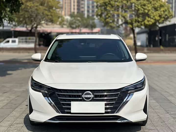 Фото 2 - Nissan Sylphy