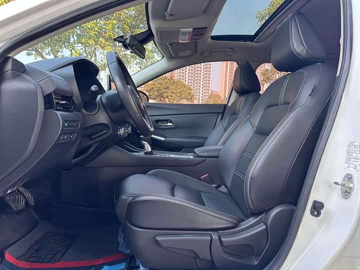 Фото 4 - Nissan Sylphy