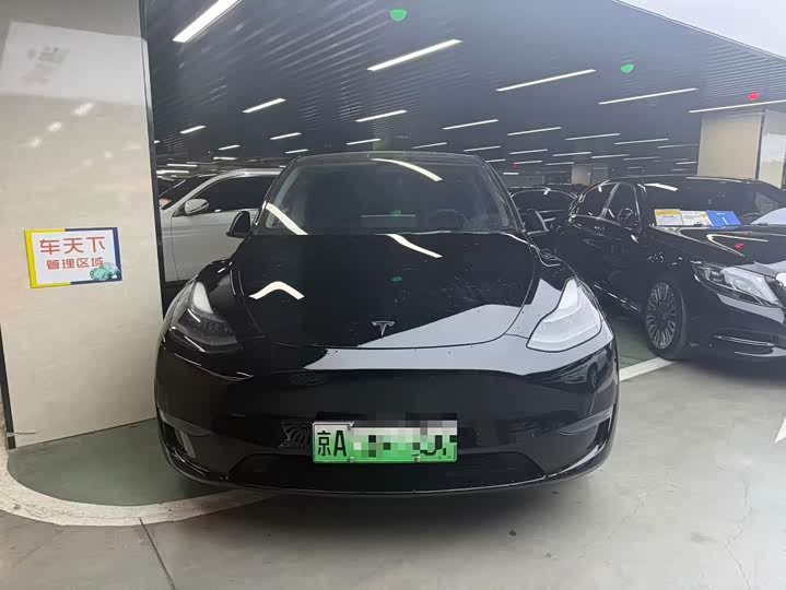 Фото 2 - Tesla Model Y