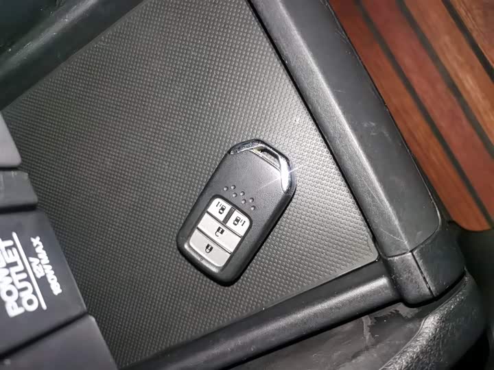 Фото 9 - Honda Odyssey