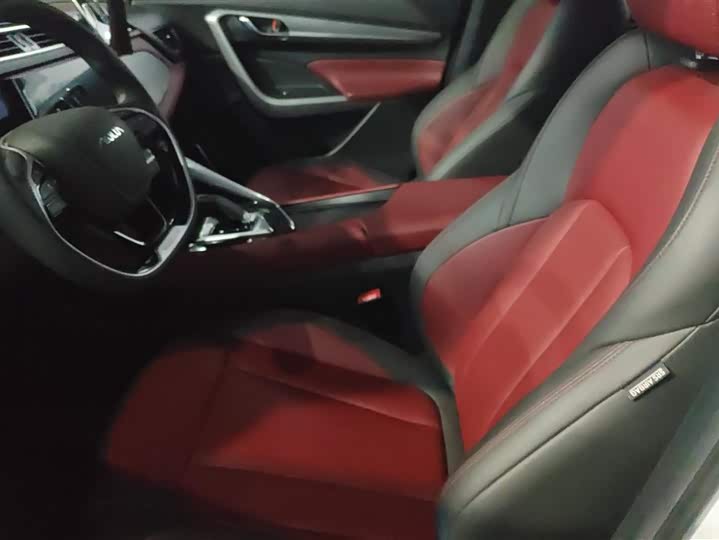 Фото 9 - Dongfeng Aeolus AX7