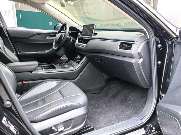 Фото 7 - Hongqi H5