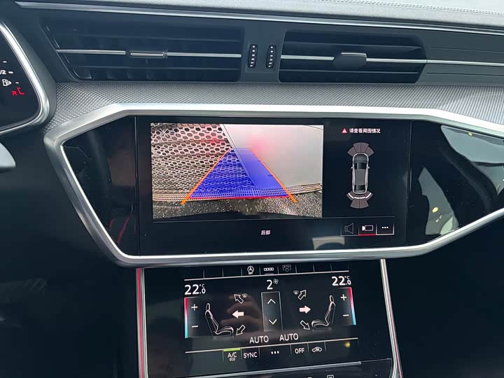 Фото 7 - Audi A6L