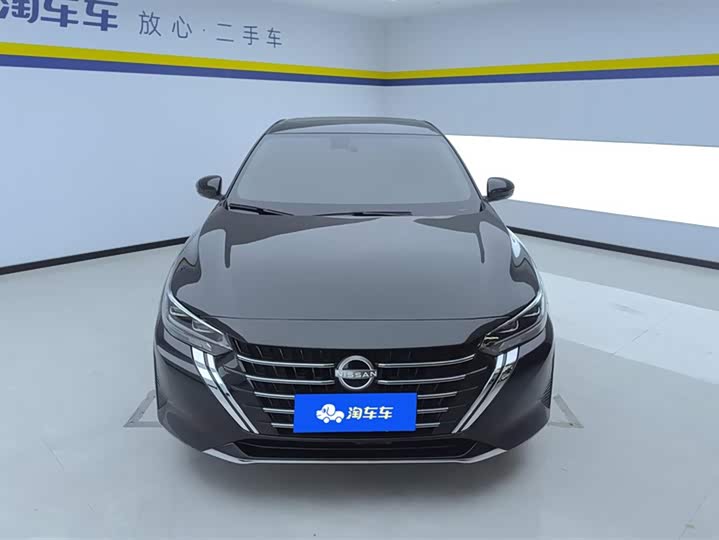 Фото 2 - Nissan Sylphy