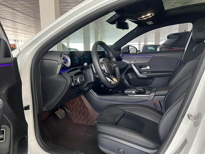 Фото 3 - Mercedes-Benz A-Class