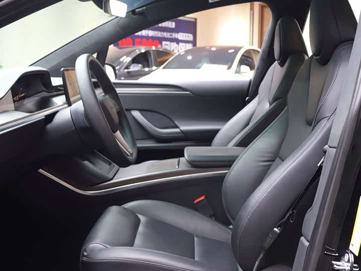 Фото 6 - Tesla Model X