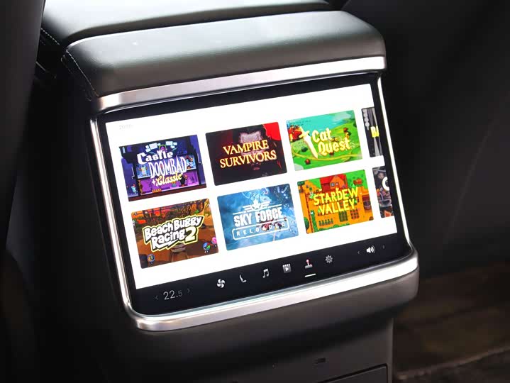 Фото 9 - Tesla Model X