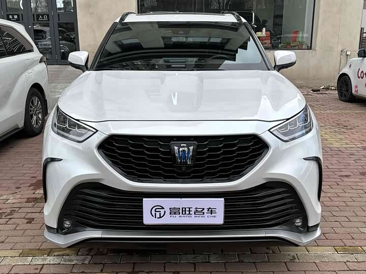 Фото 2 - Toyota Crown Kluger