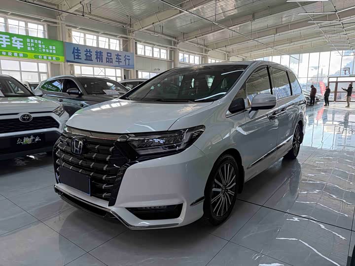 Фото 1 - Honda Elysion