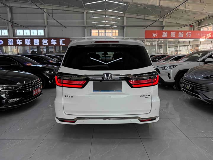 Фото 5 - Honda Elysion