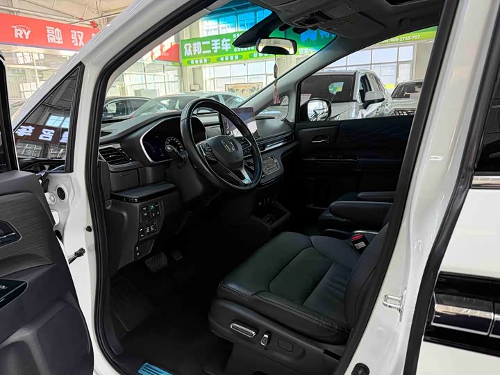 Фото 7 - Honda Elysion