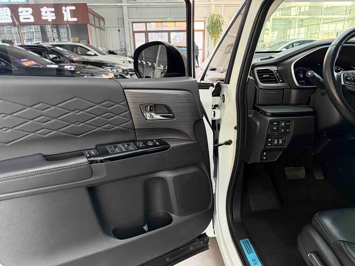 Фото 9 - Honda Elysion