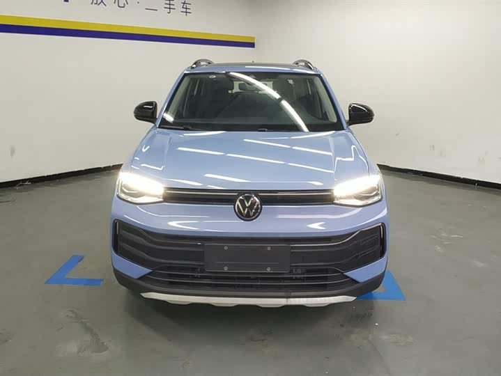 Фото 2 - Volkswagen Tharu