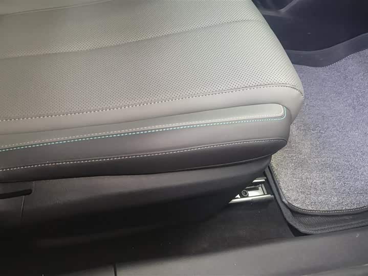 Фото 8 - BYD Qin L