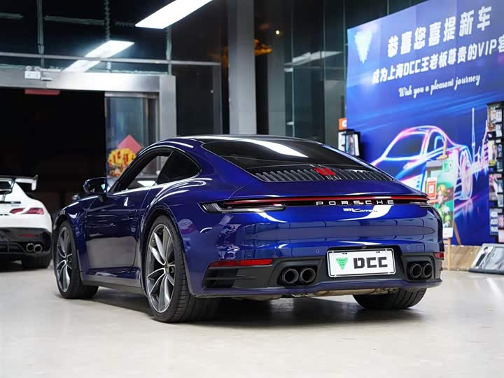 Фото 2 - Porsche 911