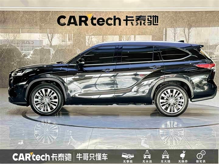 Фото 7 - Toyota Highlander
