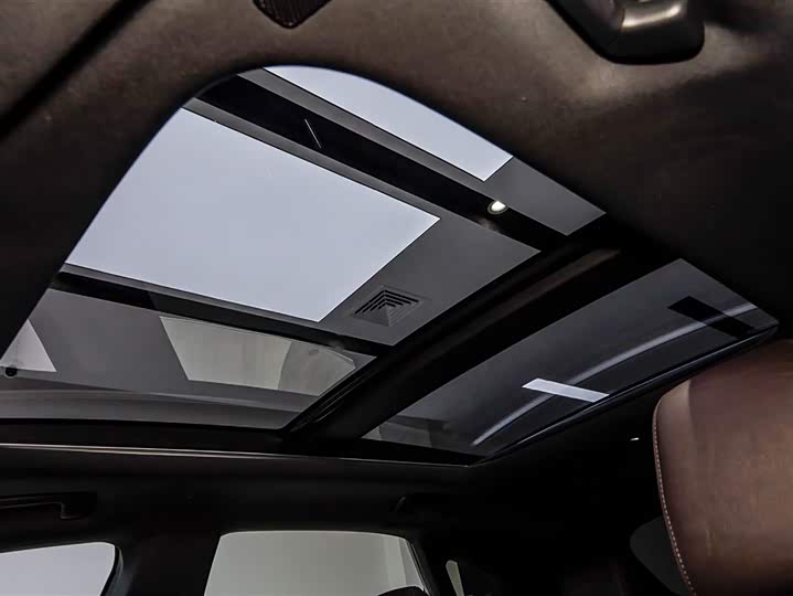 Фото 7 - Lexus RX