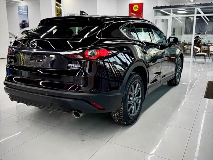 Фото 6 - Mazda CX-4
