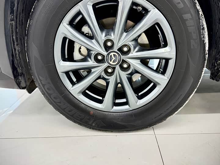 Фото 9 - Mazda CX-4