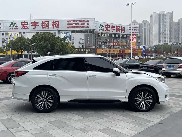 Фото 8 - Honda Avancier