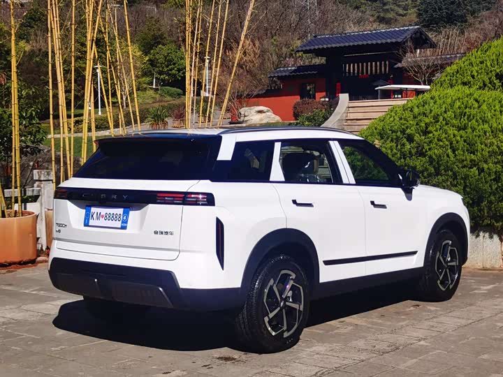 Фото 8 - Chery Tiggo 7