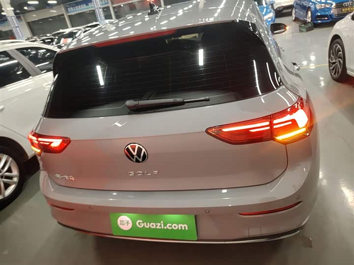 Фото 6 - Volkswagen Golf