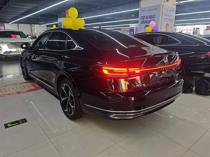 Фото 5 - Volkswagen Passat