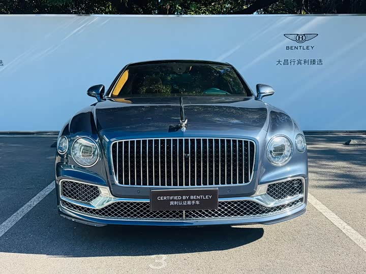 Фото 3 - Bentley Flying Spur