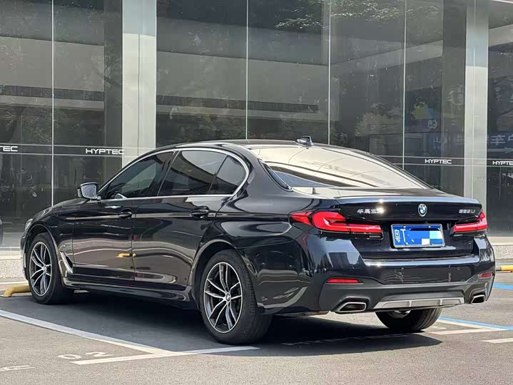 Фото 6 - BMW 5 Series