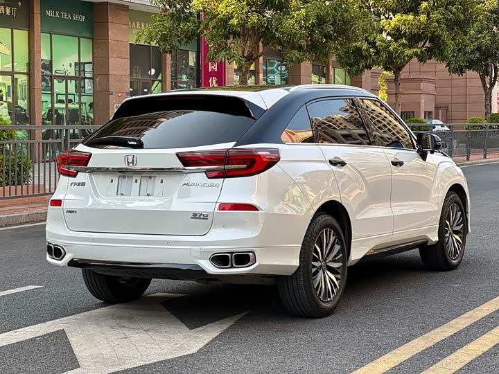 Фото 6 - Honda Avancier