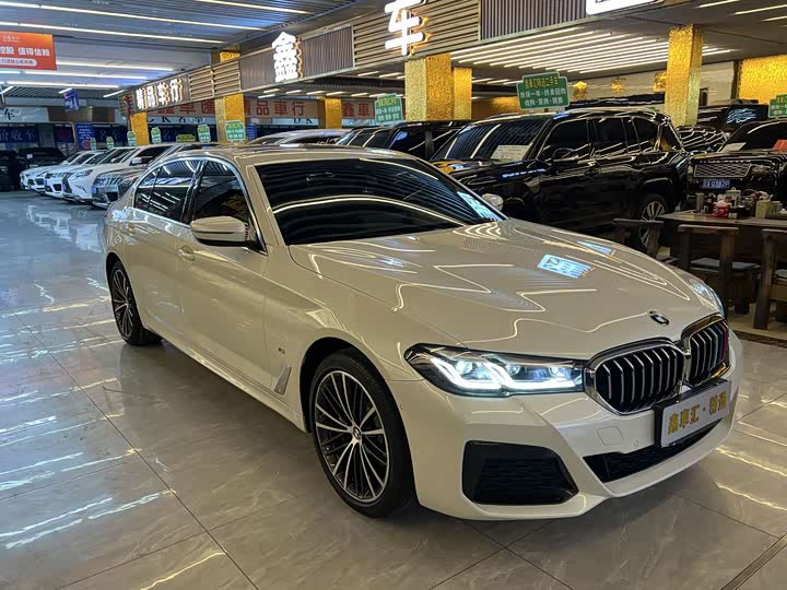 Фото 1 - BMW 5 Series