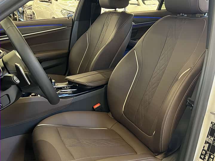 Фото 5 - BMW 5 Series