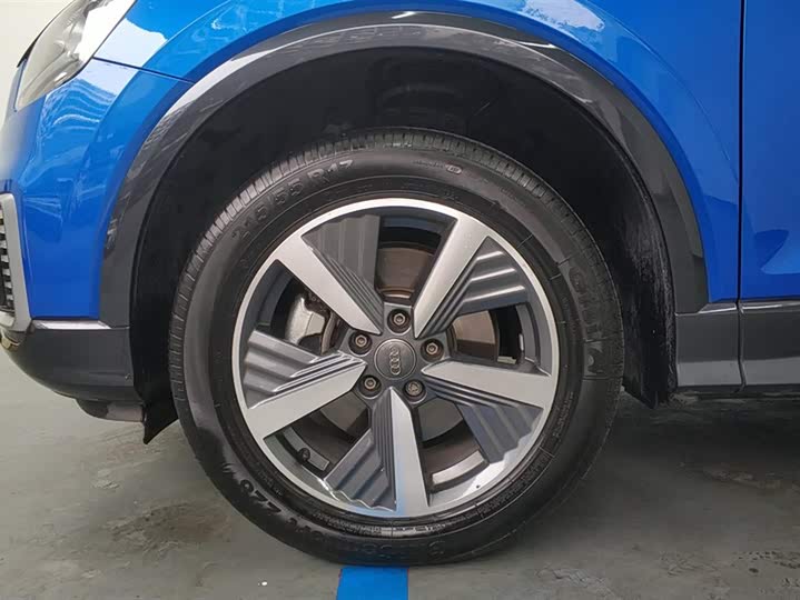 Фото 6 - Audi Q2L e-tron