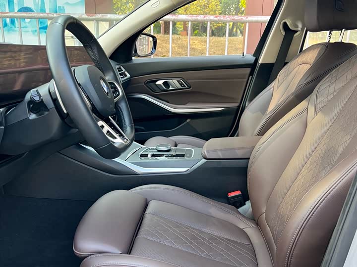 Фото 8 - BMW 3 Series