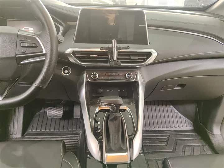 Фото 7 - Maxus G50