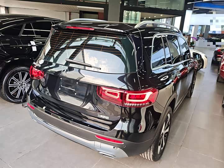 Фото 7 - Mercedes-Benz GLB-Class