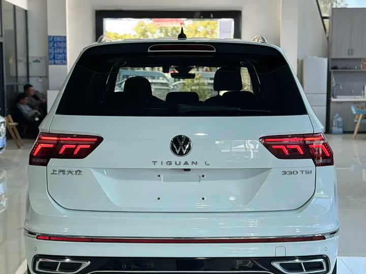 Фото 8 - Volkswagen Tiguan L Pro