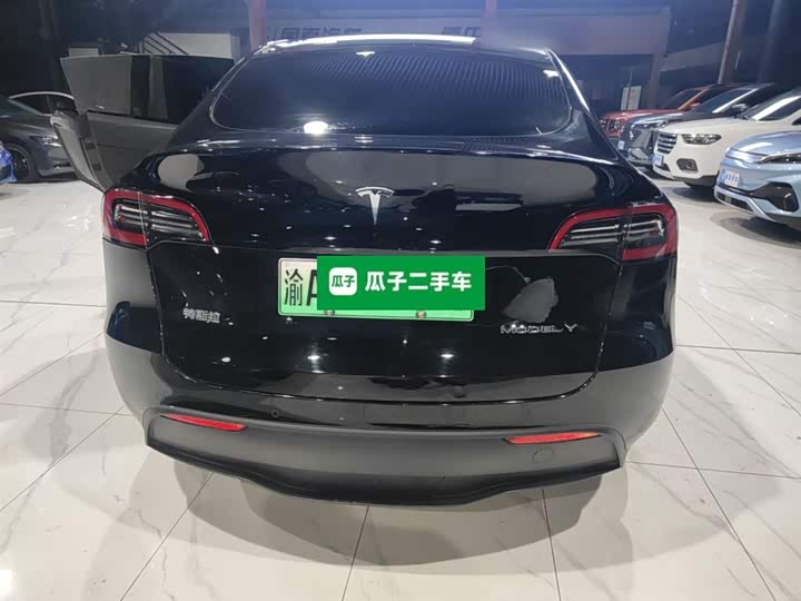 Фото 6 - Tesla Model Y