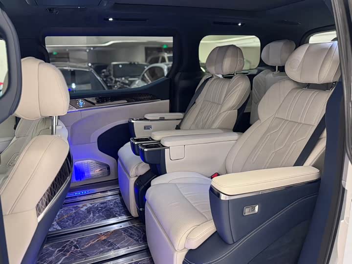 Фото 5 - Zeekr 009