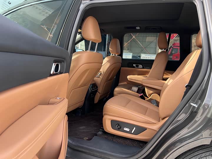 Фото 5 - LiXiang One