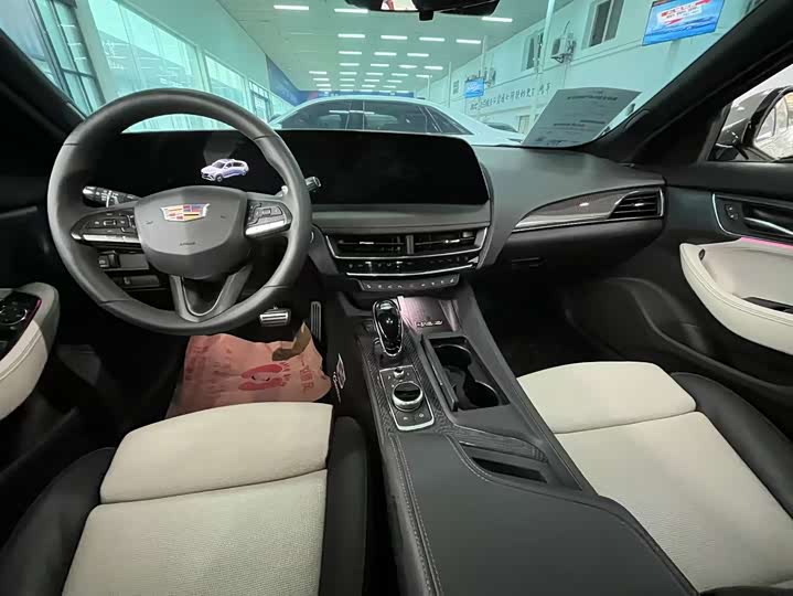 Фото 6 - Cadillac CT5